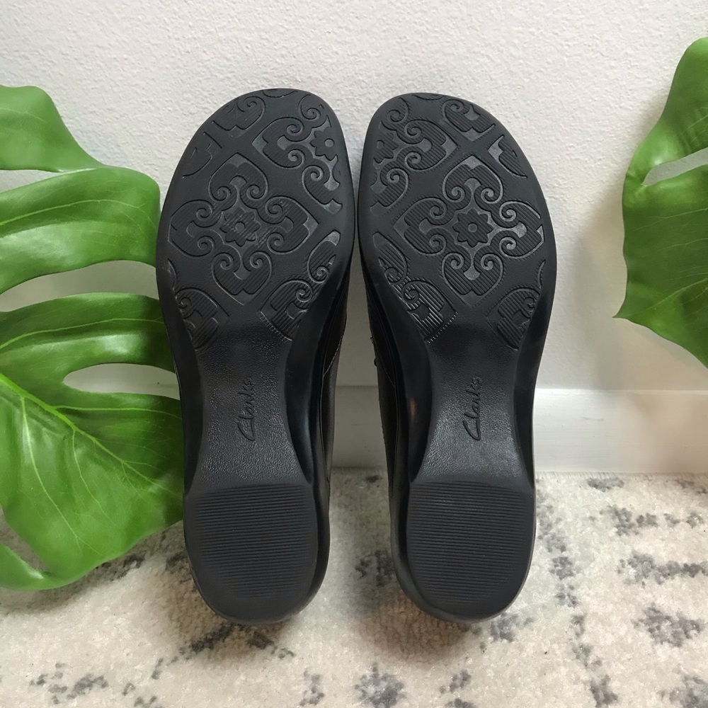 CLARKS WEDGES / SLIP ONS LEATHER SHOES - Picture 6 of 7